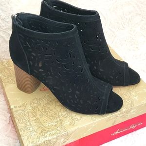 American Rag Womens Glia Suede Perforated Shooties